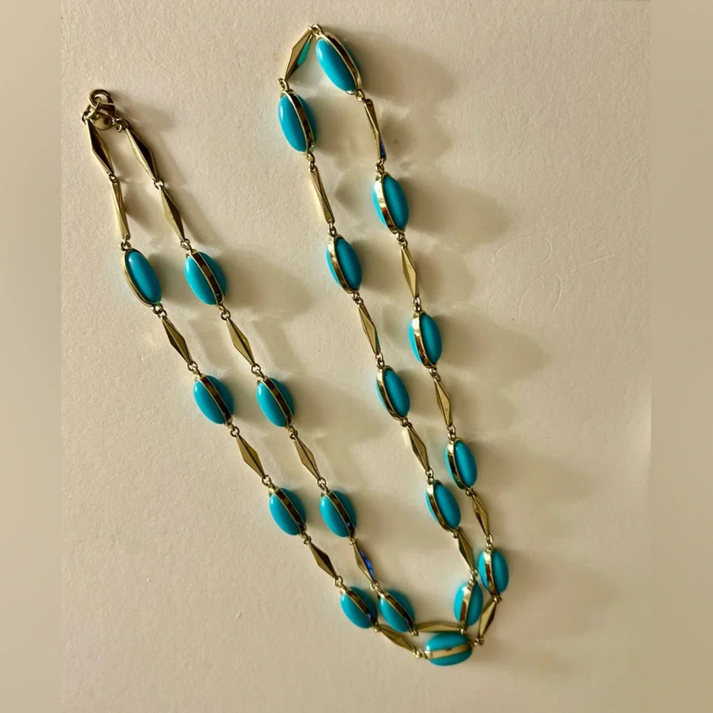 J.Crew Necklace Turquoise double sided Oval Beads, gold Diamond-shape links 34”